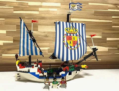 LEGO 6280 Armada Flagship Pirates Imperial Armada 1996 without Box