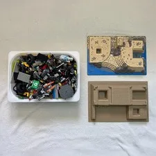 LEGO 5.5 LB Bulk Lot + 2 Molded Terrain Baseplates