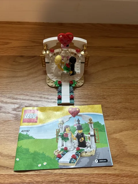 LEGO 40197 Wedding Topper Set Instructions And Figures