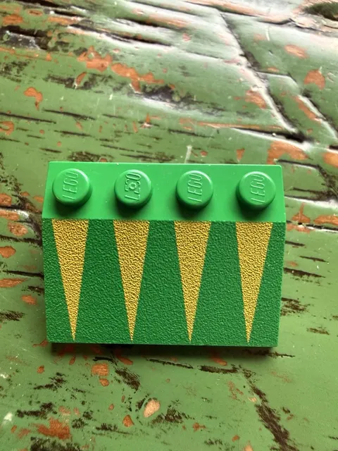 Lego Slope 33 3 x 4 with Yellow Triangles Pattern Item No: 3297p02