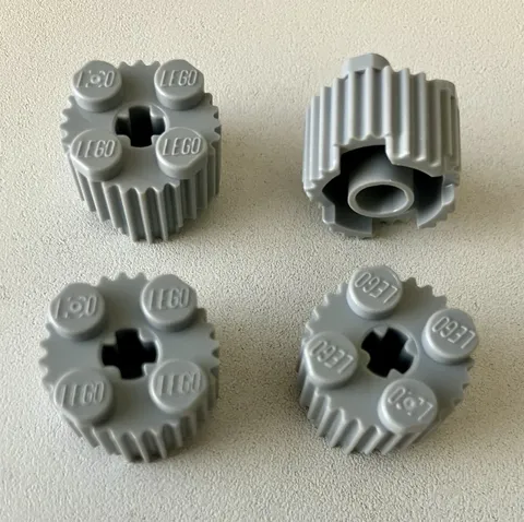 LEGO 4x NEW Brick Round 2x2 Flutes/Grille & Axle Hole LIGHT BLUISH GREY #92947