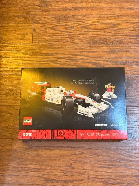 LEGO Icons: McLaren MP4/4 & Ayrton Senna (10330)