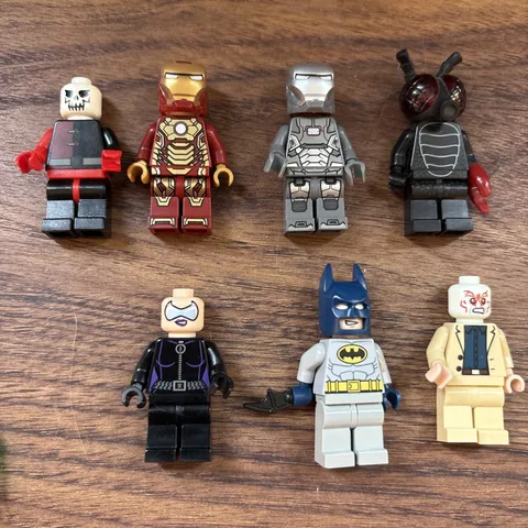LEGO Minifigure Lot - Batman Ironman & Assorted Superhero Figures