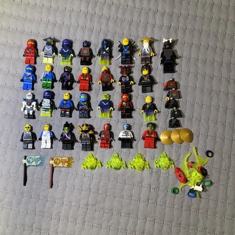 LEGO NINJAGO Minifigure Lot w/ Weapons Accessories Flags Trans-Neon Green