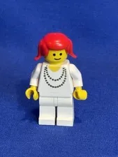 CAS076 Knight’s Tournament Princess 383 6083 Vintage Castle LEGO® Minifigure