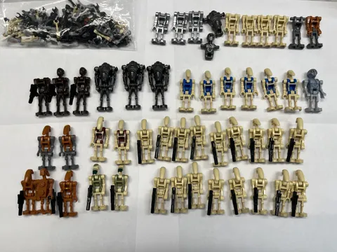 LEGO Star Wars B1 Battle Droid Minifigure LOT of 40+ with Blasters and Parts