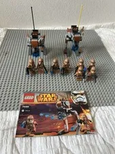 LEGO 75089 Star Wars Geonosis Clone Trooper Related Parts with Minifigs and Vehi