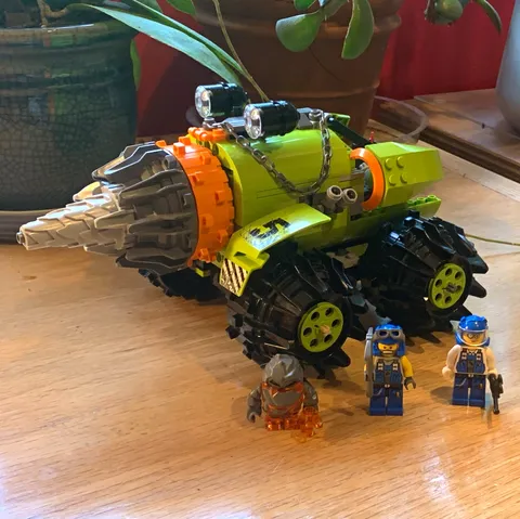 LEGO Power Miners 8960 Thunder Driller Complete Set 235pcs No Box/Manual
