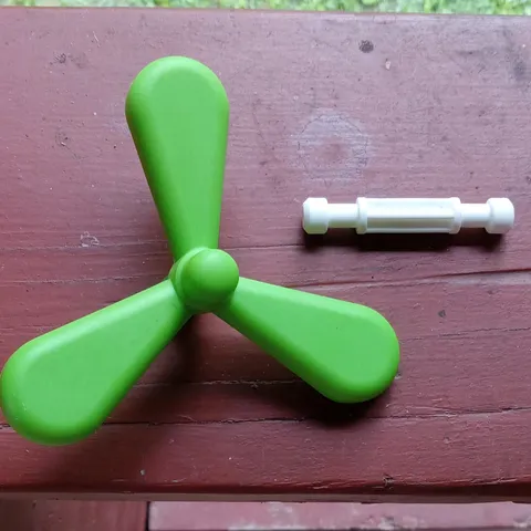 K'Nex Green 3-Blade Propeller & White Axle Connector Bulk Lot - 2 Pieces