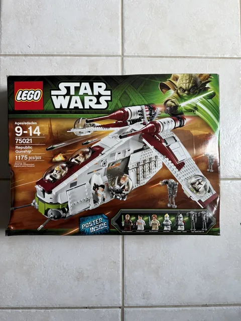LEGO Star Wars: Republic Gunship (75021) Sealed Box Slight Damage in Photos