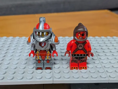 Lego Beast Master 70314 & Macy Halbert Nexo Knights Nex016 Minifigure