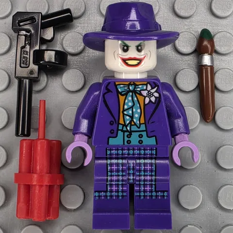 Lego DC Super Heroes Minifigure SH0608 The Joker Dark Turquoise Bow Printed Legs