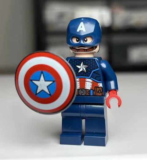 Lego Captain America Minifigure 76168 sh0686 Marvel Super Heroes Shield