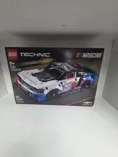 LEGO TECHNIC: Nascar NextGen Chevrolet Camaro Zl1 (42153)