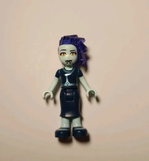 Lego Movie 2 Celeste Vampire minifigure 70838