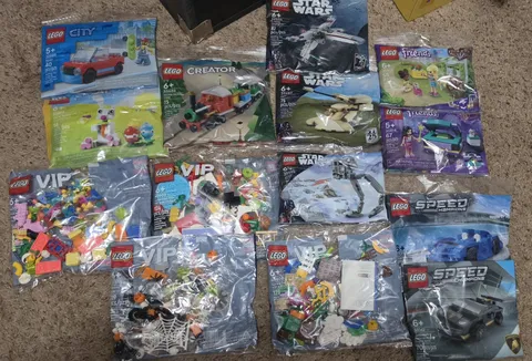 Lego VIP, Exclusive Poly Grab Bag Lot of 14 -ALL UNOPENED- NIB
