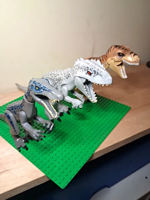 LEGO Dinosaur Figures Lot of 3 , Grey Indominus Rex, Baryonyx, Tan T-Rex
