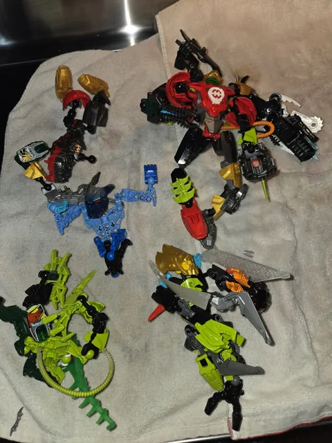 Lot Of Lego Bionicle Hero Factor, Body Parts  & Pieces