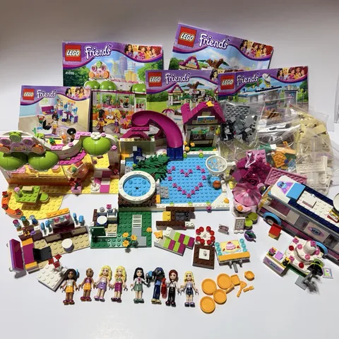Lego Friends 41035, 41056 Lot Incomplete And Complete Sets - 8 Mini figures