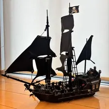 LEGO Pirates Of The Caribbean The Black Pearl 4184 In 2011 Used Retired Comp