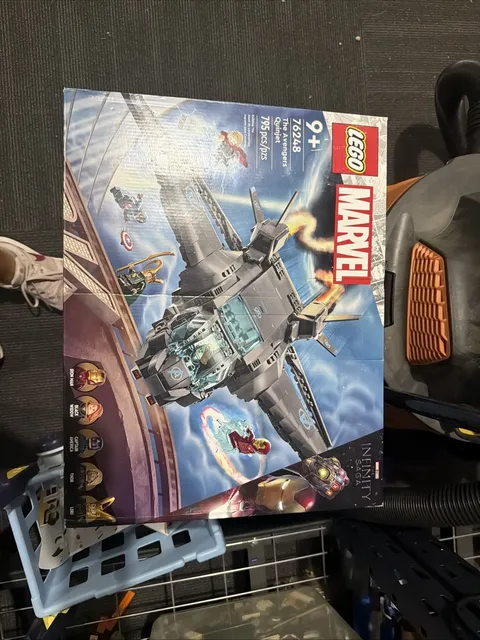LEGO Super Heroes: The Avengers Quinjet (76248)