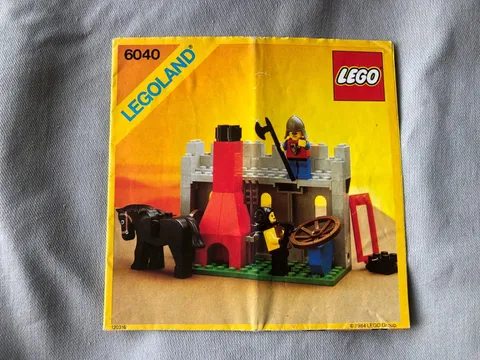 lego 6040  manual instructions only in good condition complete
