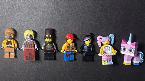 LEGO The LEGO Movie Minifigure Lot of 7