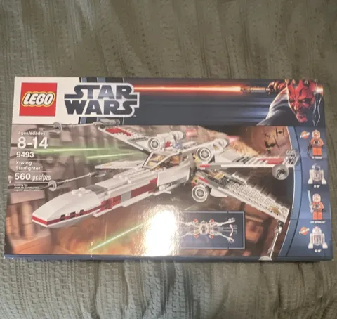 LEGO Star Wars X-wing Starfighter 9493 Ages 8-14 560 pcs Plastic Box