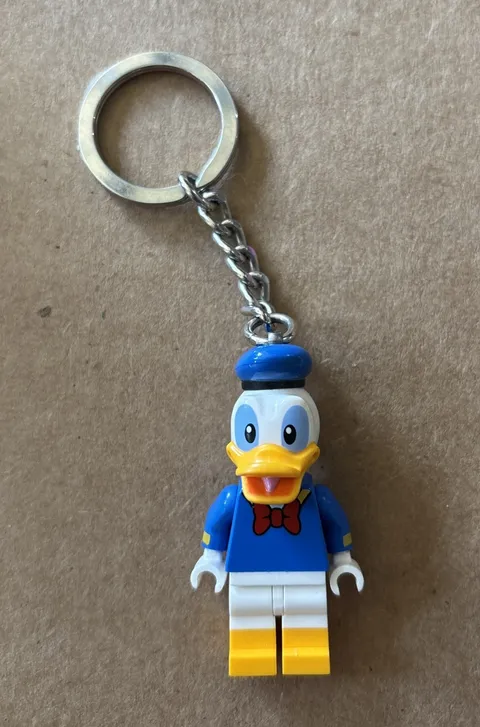 Lego Key Chain Donald Duck #854111 Bag Clip Backpack Ring Mini Figure 3"