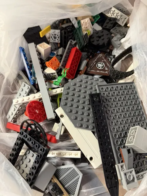Lego 1lb Pieces Lot Mostly Star Wars Batman Marvel Dc You Get What’s Pictured 19