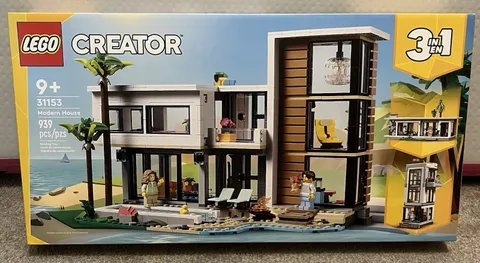 LEGO Creator 3 in 1 Modern House 31153 - 939 Pieces - New