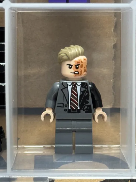 LEGO Minifigure - DC Super Heroes - Two-Face - Gray Suit - No sh1023 - QTY 1