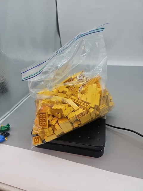 LEGO Assorted Yellow Bulk Bricks LOT Plates 1 Lbs 2 Ozs