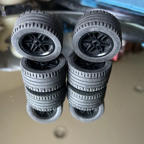Lego TIRES 4 Pack Black Rims 43.2 x 22 ZR #44309 & #56145 x 4 Technic Tire
