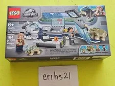 LEGO JURASSIC WORLD -- DR. WU'S LAB BABY DINOSAURS BREAKOUT BRAND NEW SET 75939