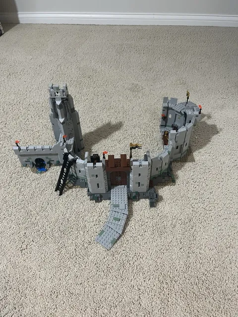 LEGO The Lord of the Rings: The Battle of Helm's Deep (9474)