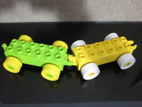 2 Lego Duplo 2 x 6 Car Train Base w/ Wheels Hitch End Green & Yellow