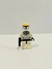 LEGO SW0355 - Clone Trooper Pilot (Phase 1) Minifigure w/ Rifle (Star Wars)