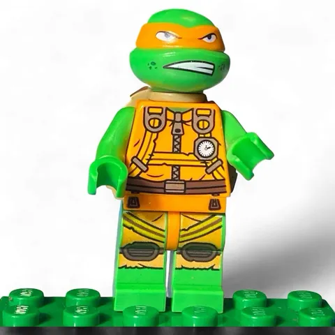 Lego Teenage Mutant Ninja Turtles Minifigure  Jump Suit Michelangelo