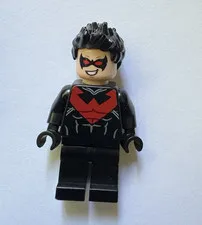 LEGO Nightwing minifigure black suit red chest emblem masked spiky black hair