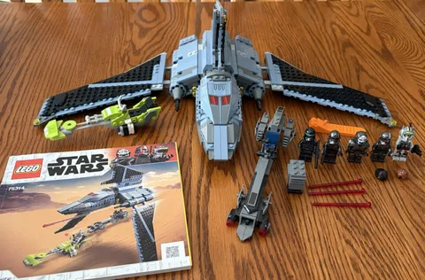 LEGO Star Wars: Bad Batch Attack Shuttle 75314 100% Complete w/ Minifigures