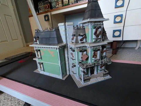 LEGO Monster Fighters: Haunted House (Assembled, No box)