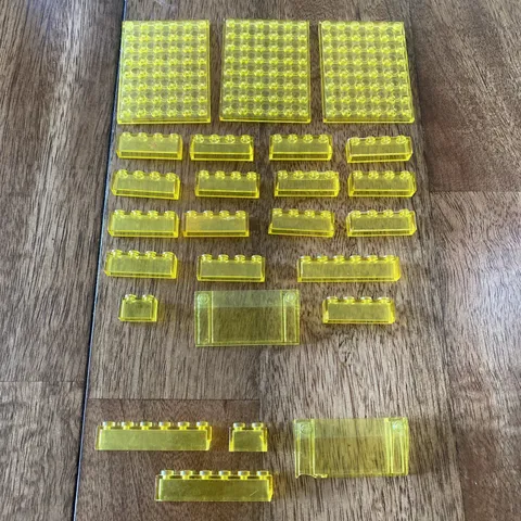 Lego Vtg Space Trans Yellow Lot Plate Windshield Bricks Transparent Parts