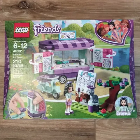 Lego FRIENDS 41332 Emma's ART STAND Unopened Entrepreneur Artist Girl Power Cat