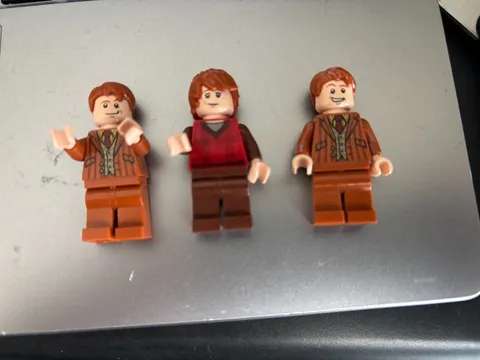 Lego Fred/George Weasley Minifigure Dark Orange Suit 10217 plus Ron - lot of 3