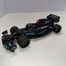 LEGO Technic Mercedes-AMG F1 W14 E Performance Pull-Back set (42165) Read