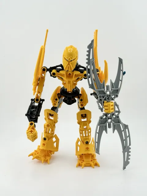 LEGO Bionicle Mata Nui 8989 Glatorian Legends 2009 Vintage Robot Set