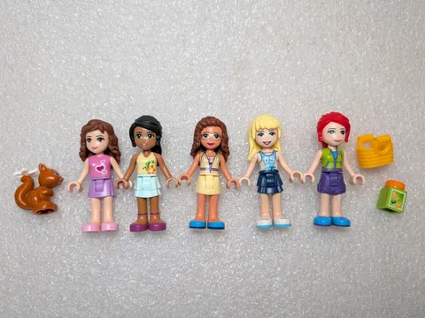 Lego Friends Minifigure Lot RV Camping Themed 41392 3184 41364 Nicole Olivia Mia