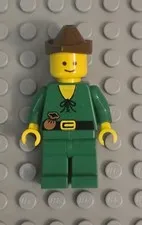  Lego Forestman Green Hat Yellow Print Minifigure, Vintage Castle 1980's