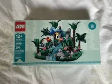 LEGO 40782 Tropical Rainforest Diorama 299 pc NISB see pics for box condition